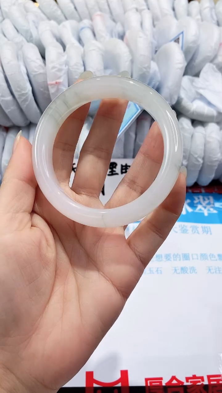 【闪购商品】石英质玉手镯未镶嵌06-59.9