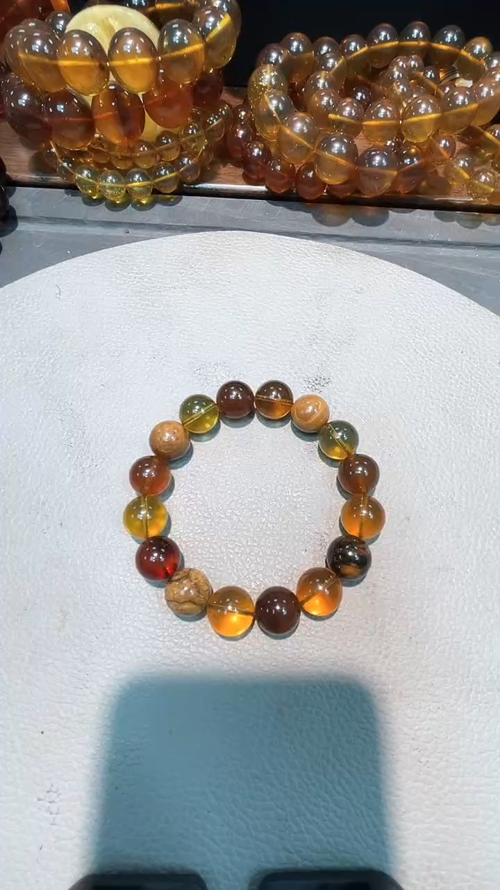 【闪购商品】琥珀吊坠(不含链)未镶嵌多宝手串卡13＋多样发 其一