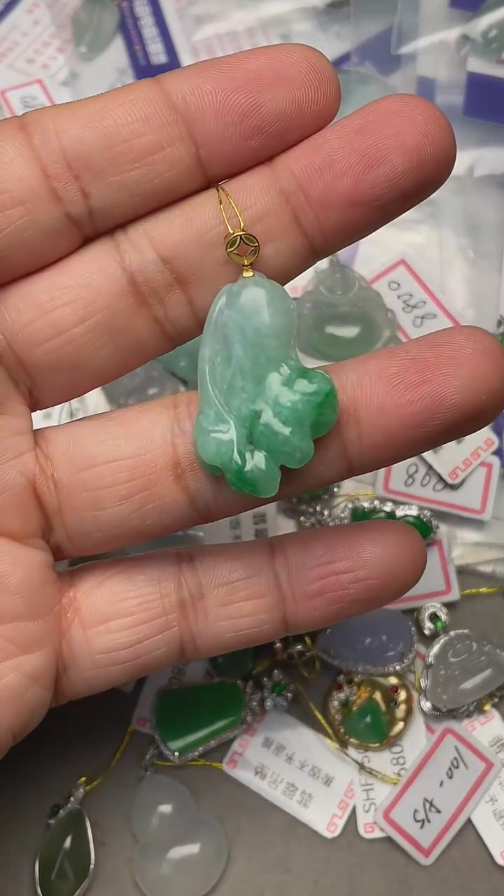 【闪购商品】翡翠吊坠(不含链)18K金镶嵌天然缅甸翡翠A货(不含链)