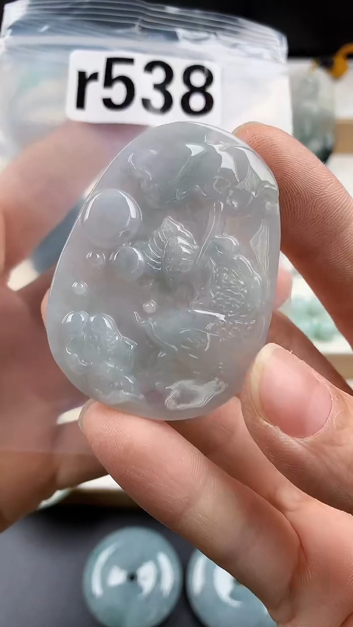 颈饰未镶嵌翡翠天然翡翠吊坠挂件