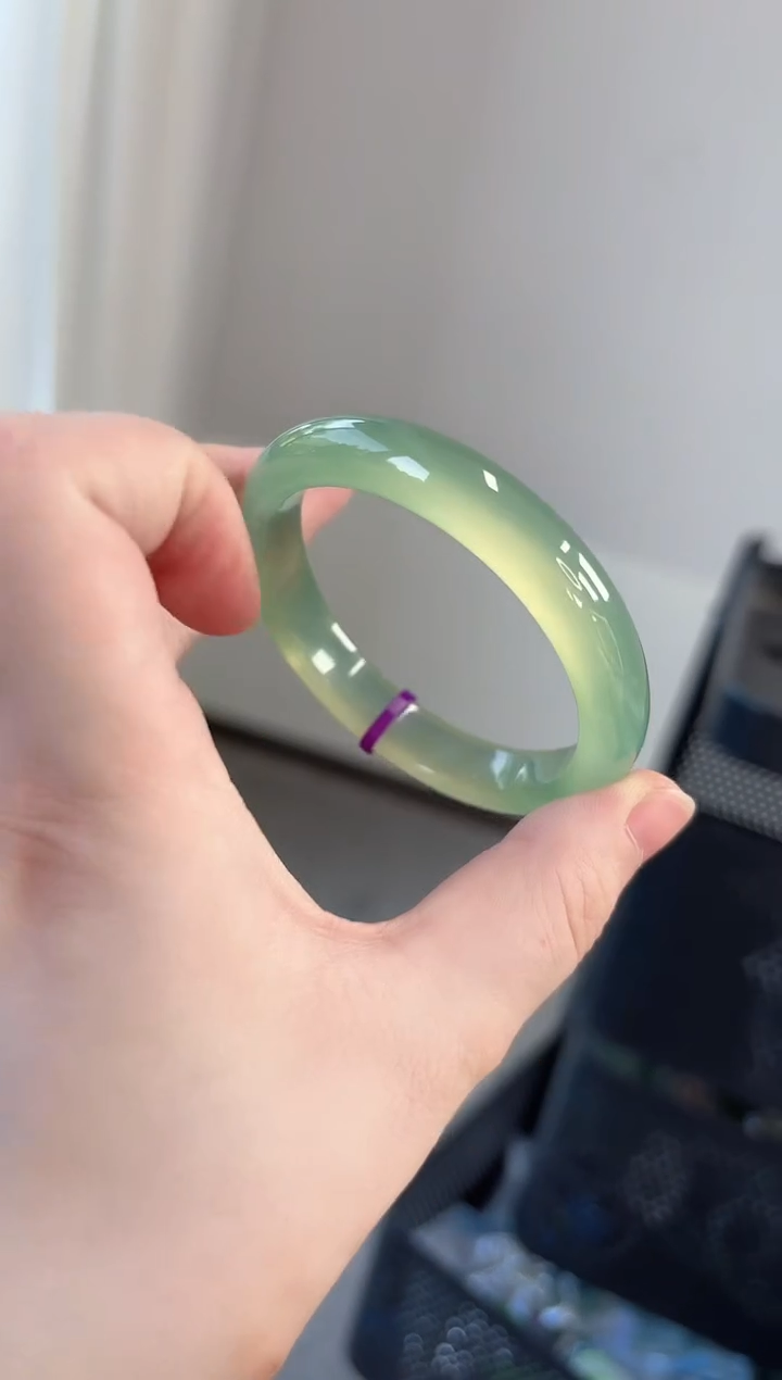 玛瑙/玉髓手镯未镶嵌58圈