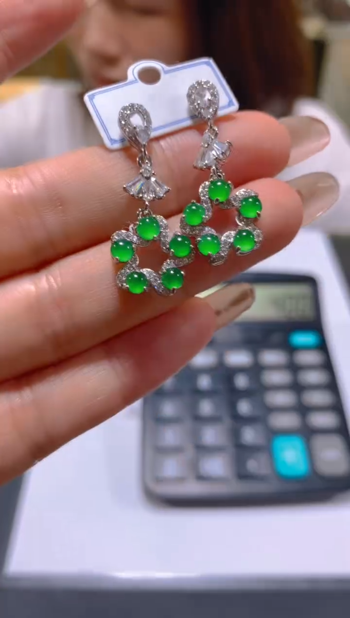 未镶嵌翡翠耳饰多样性发一