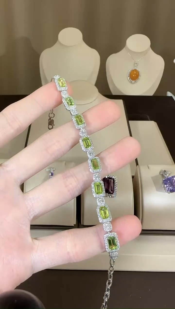 【闪购商品】橄榄石手链银S925镶嵌5*7mm