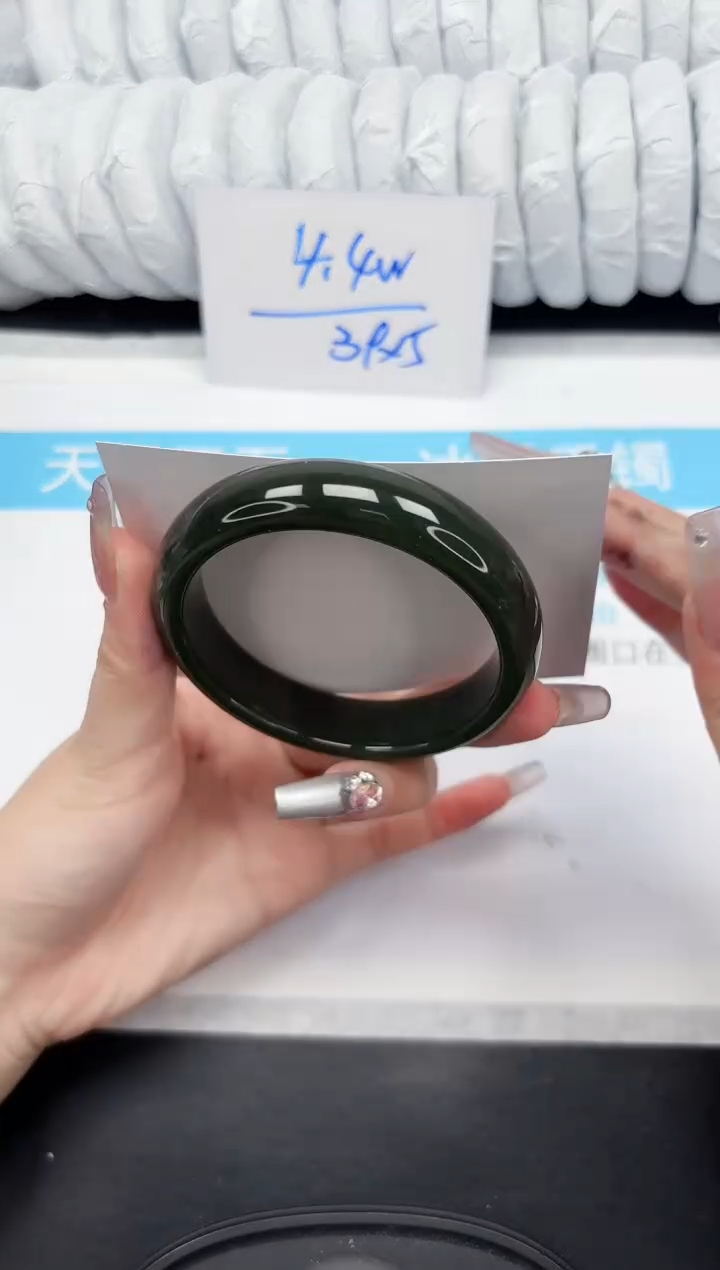 【闪购商品】和田玉手镯未镶嵌388-60