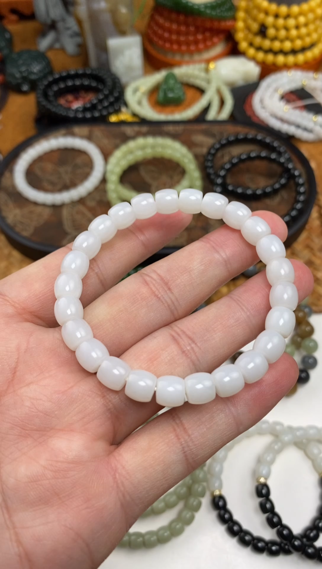 颈饰未镶嵌和田玉手串