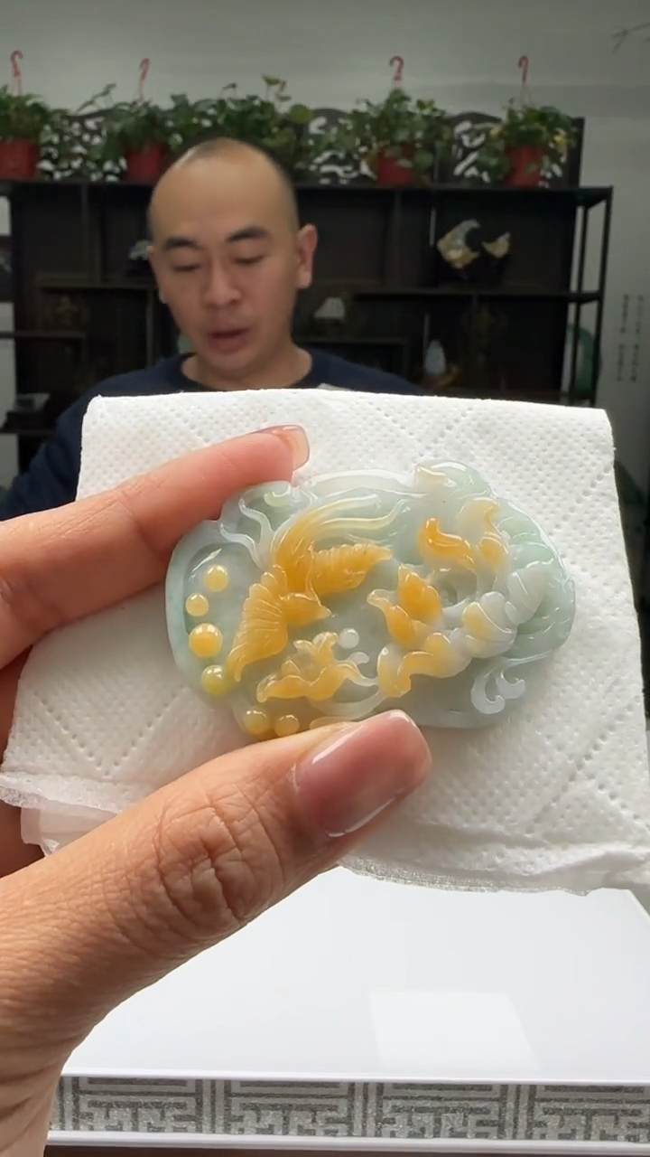 【闪购商品】翡翠颈饰未镶嵌天然翡翠A货吊坠