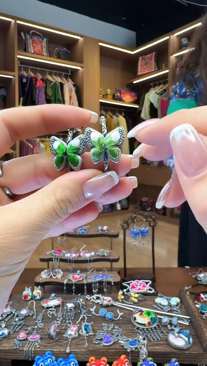 【闪购商品】织绣56黔东南苗族刺绣