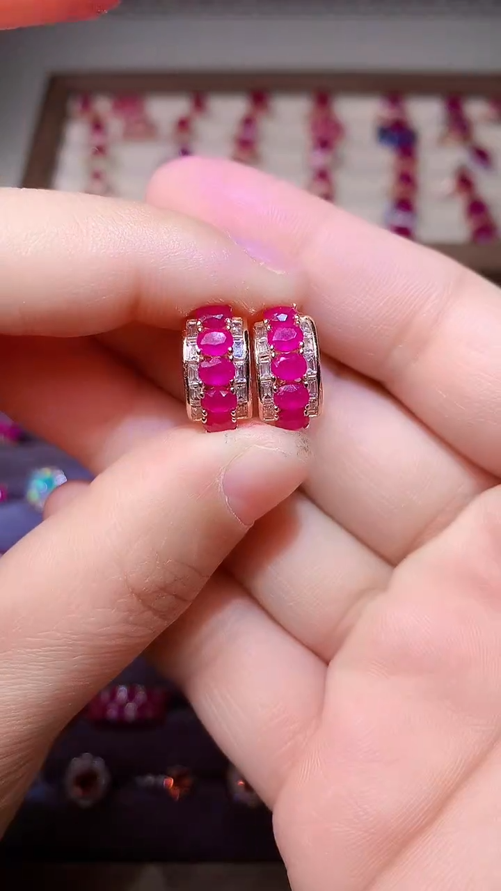 【闪购商品】红宝石耳饰银S925镶嵌000