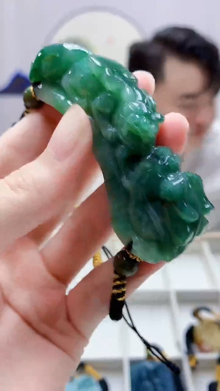 未镶嵌定制翡翠5060zm-毛货挂件手牌101