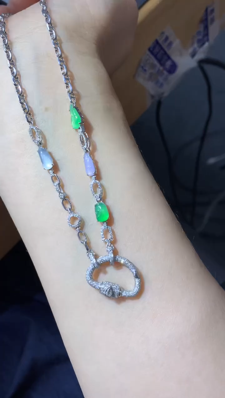 翡翠18K金镶嵌颈饰484-中国好珍宝