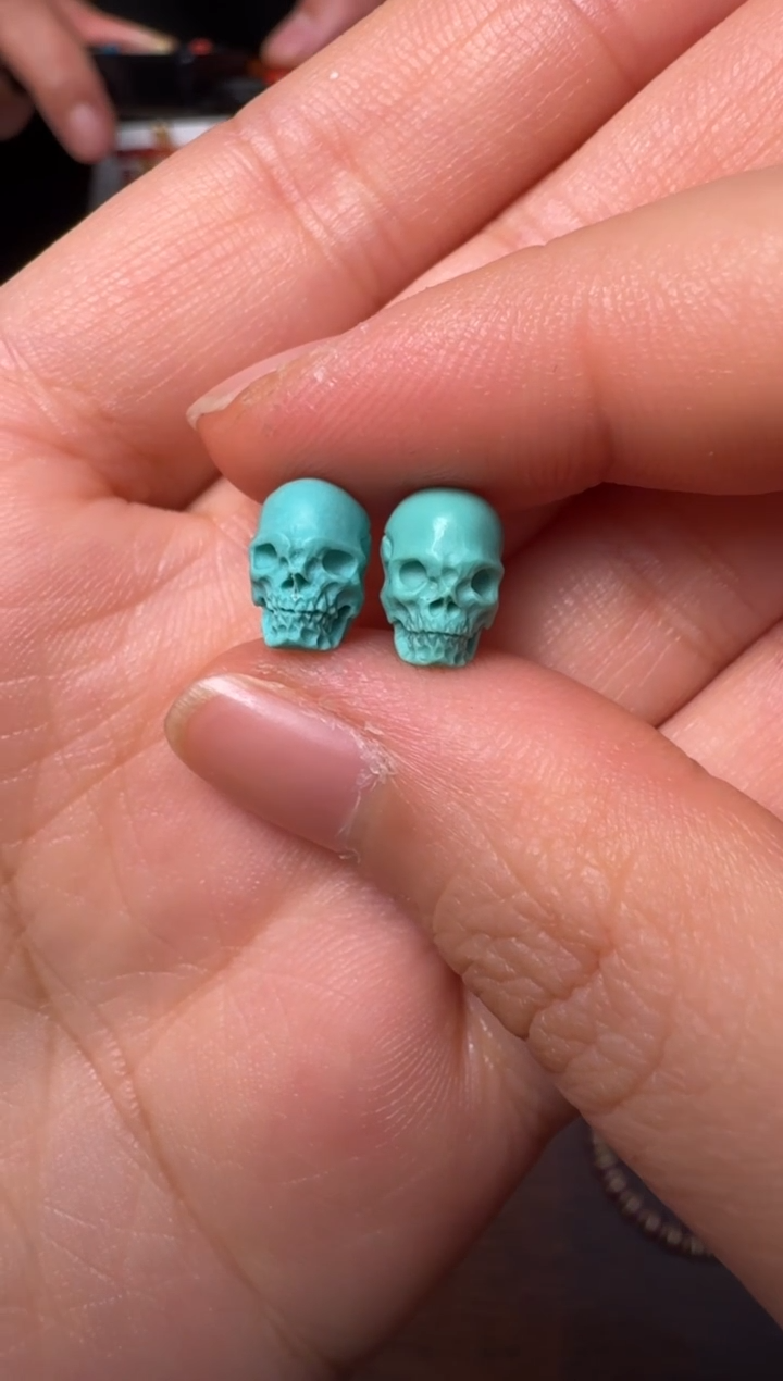 未镶嵌绿松石颈饰灬****灬雕刻配饰珠