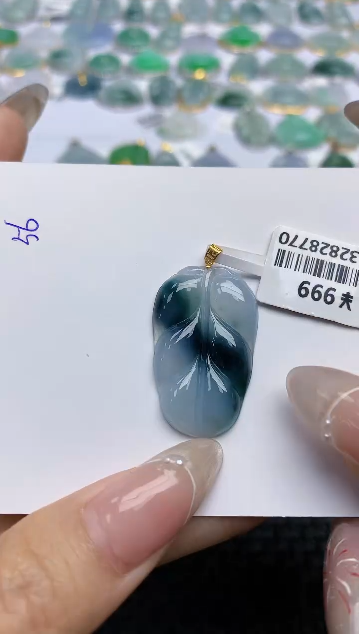 【闪购商品】翡翠颈饰18K金镶嵌天然翡翠A货