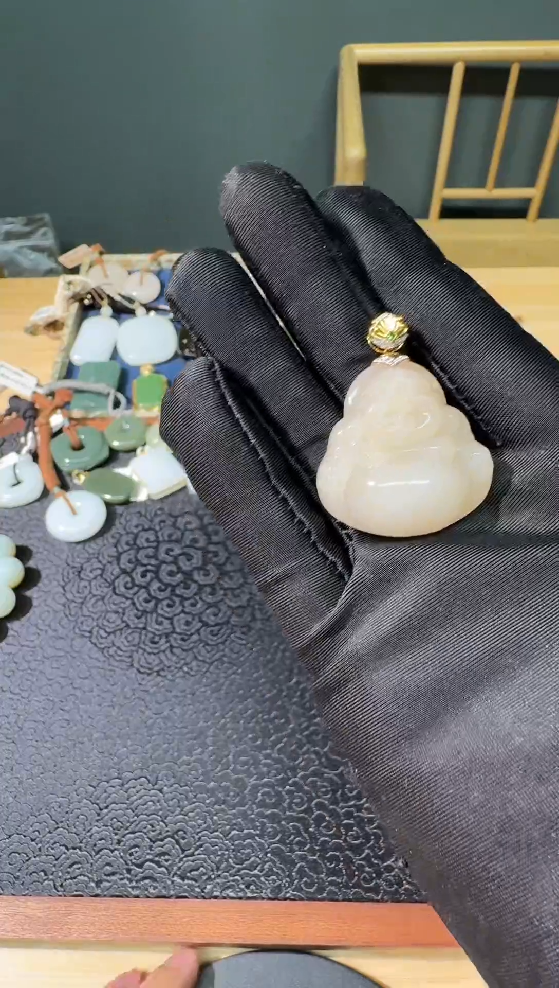 【闪购商品】和田玉吊坠(不含链)18K金镶嵌红藕佛公