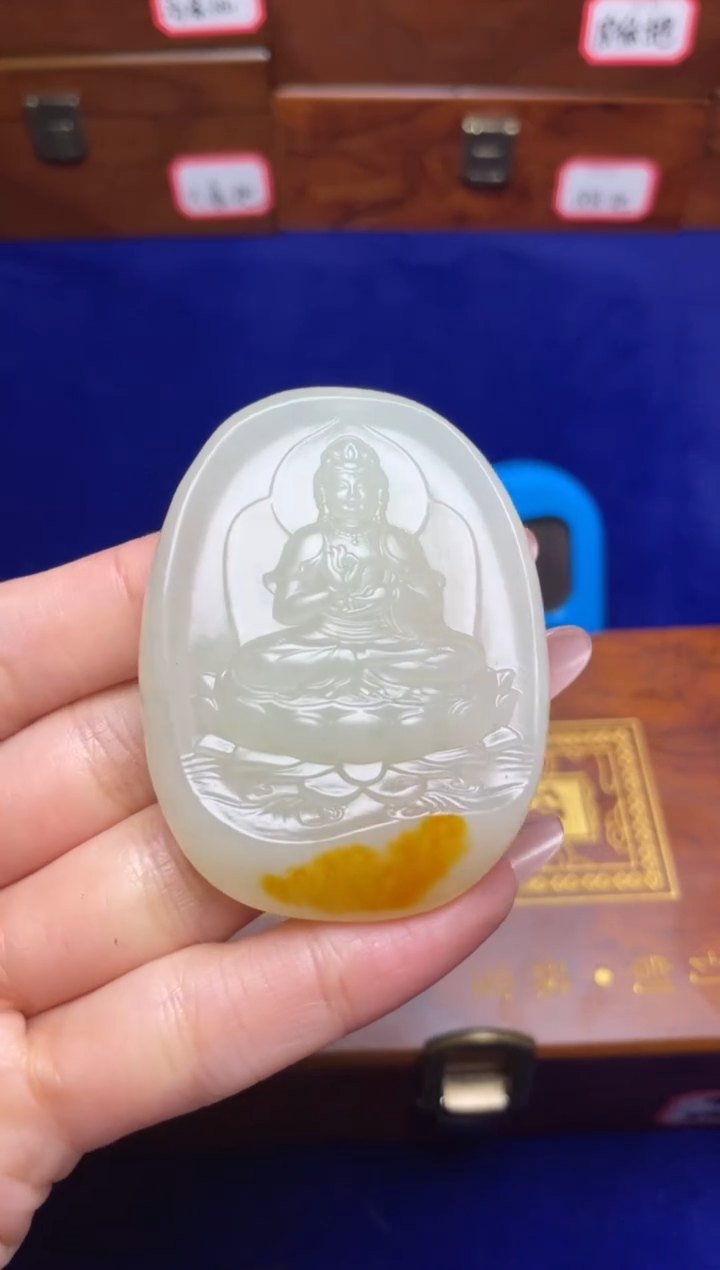 未镶嵌和田玉挂件和田玉