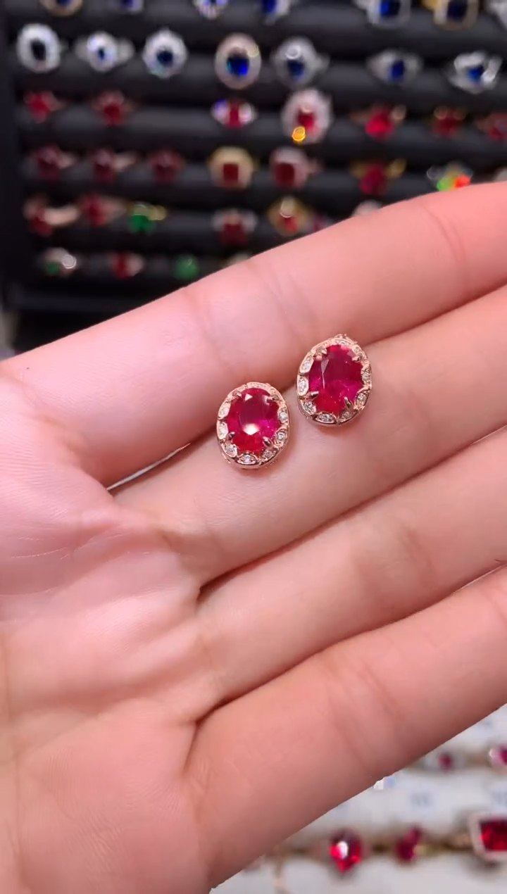 【闪购商品】红宝石耳饰银S925镶嵌68