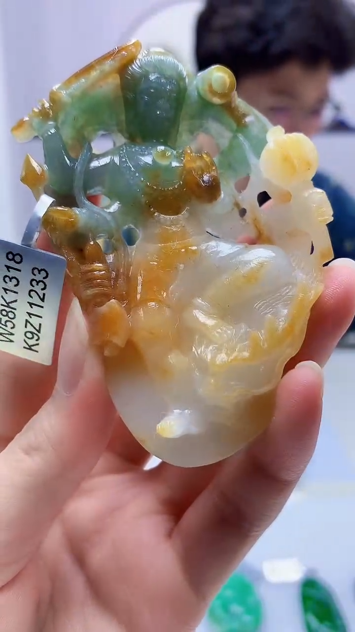 【闪购商品】定制翡翠未镶嵌4688zm-毛货赠珠链千手226