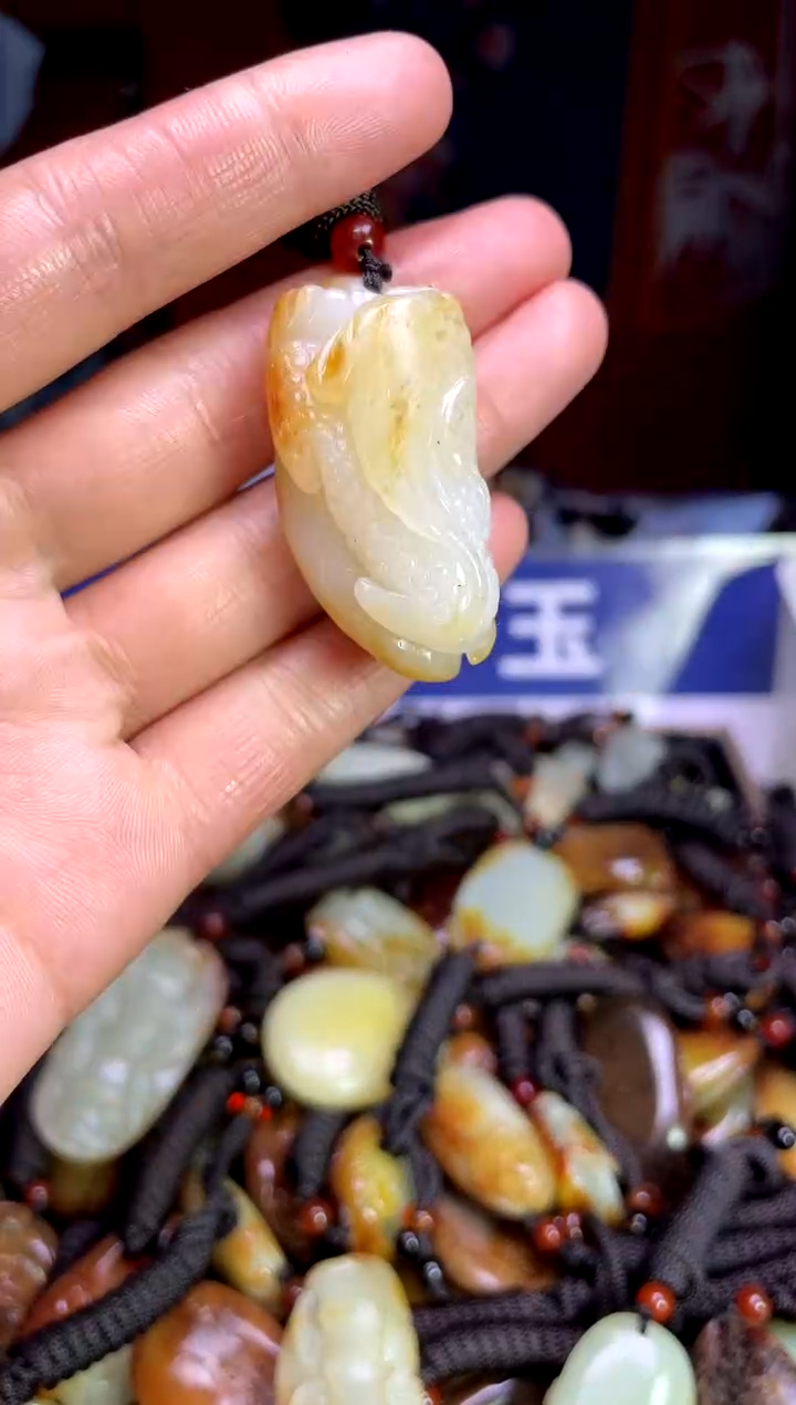 【闪购商品】和田玉颈饰未镶嵌1