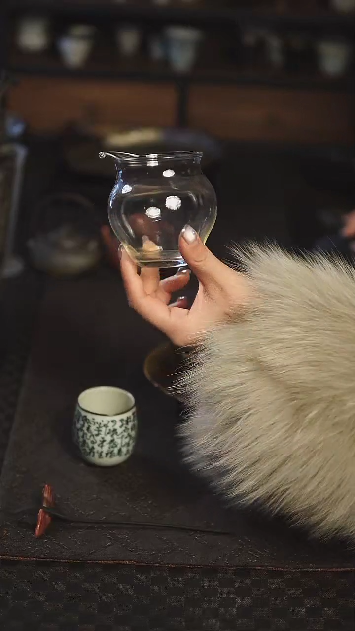 【闪购商品】福利！！！玻璃公道杯
