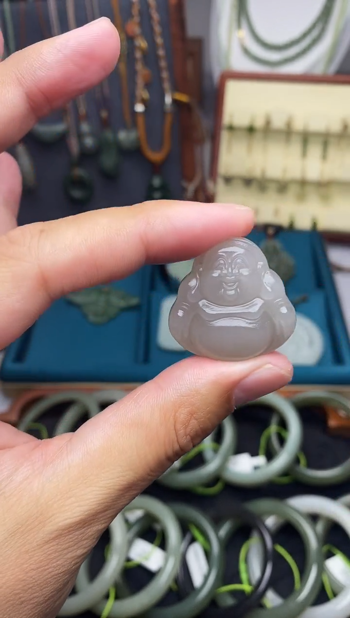 吊坠(赠链)未镶嵌和田玉1