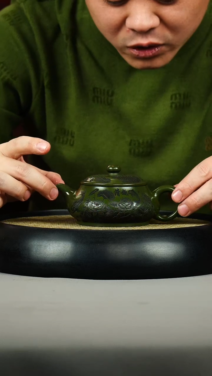 茶壶紫砂绿泥 明炉 刻绘河趣