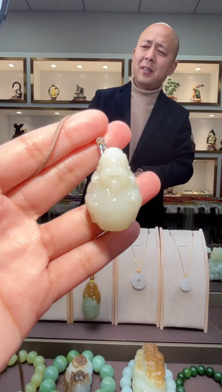 颈饰未镶嵌和田玉苏