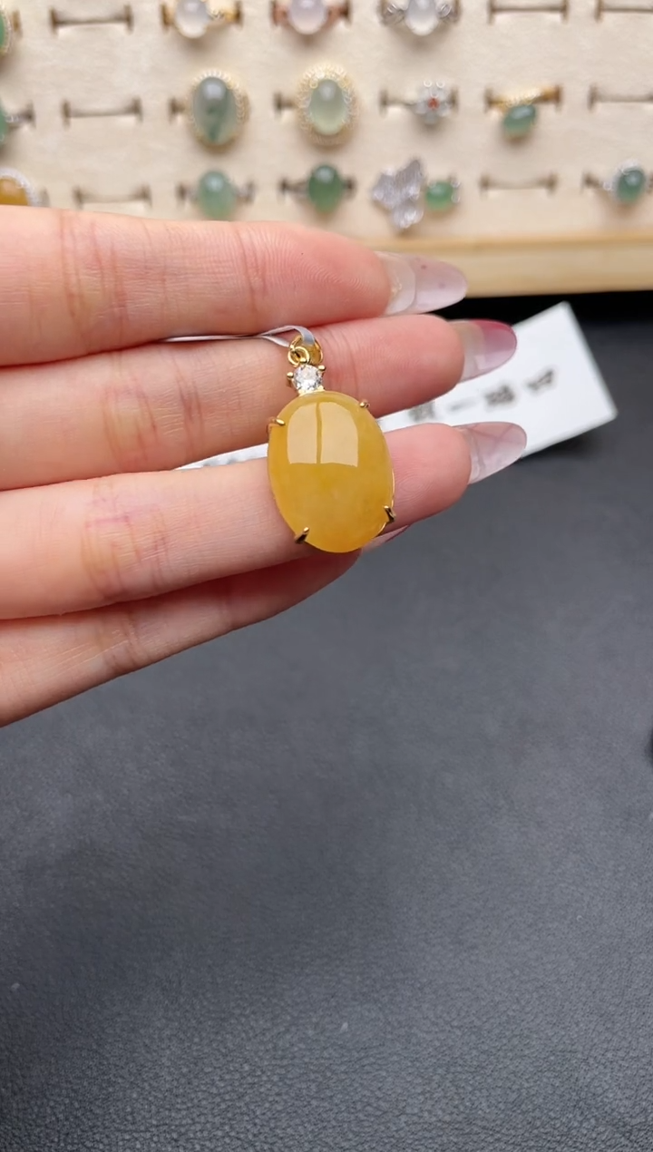 【闪购商品】翡翠吊坠(赠链)银S925镶嵌一物一证一礼盒