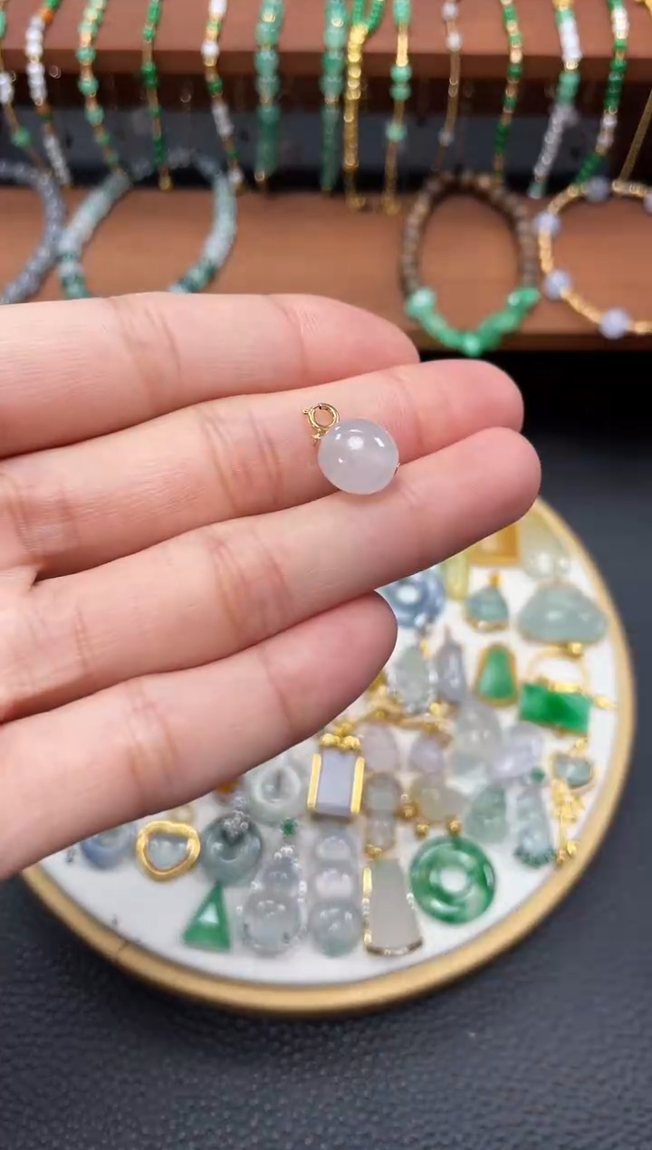 【闪购商品】翡翠吊坠(不含链)18K金镶嵌一个   JK478