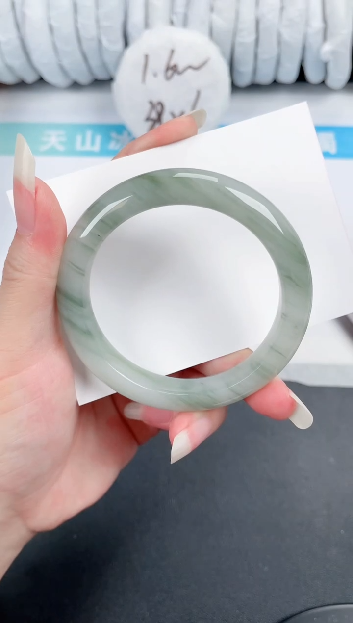 石英质玉手镯未镶嵌82-55.8