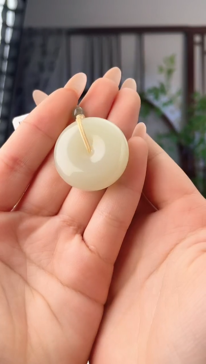 颈饰未镶嵌和田玉扣 xp