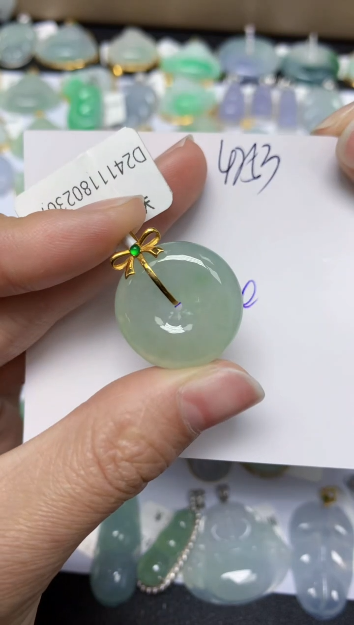 【闪购商品】翡翠颈饰18K金镶嵌 天然翡翠A货