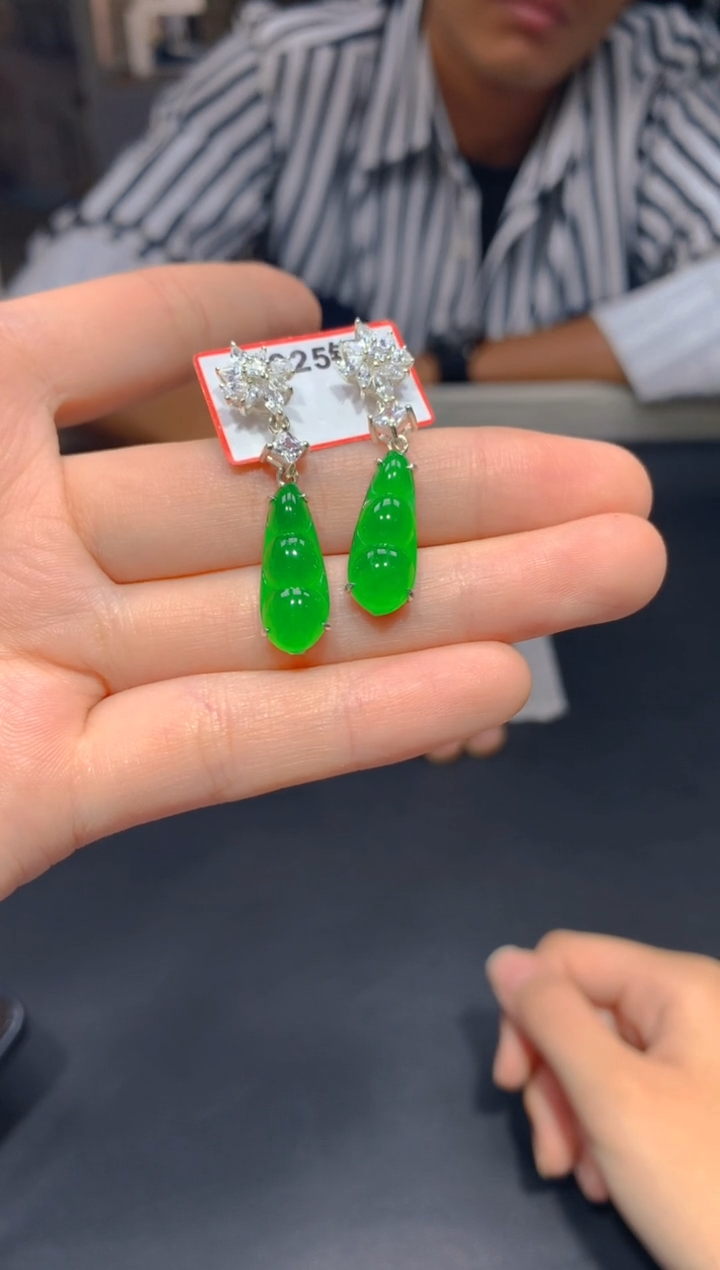 【闪购商品】定制翡翠未镶嵌48多样性发货(发其一）