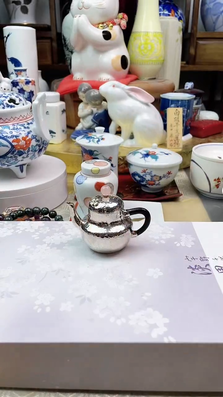 【闪购商品】盘日产银壶一一一一