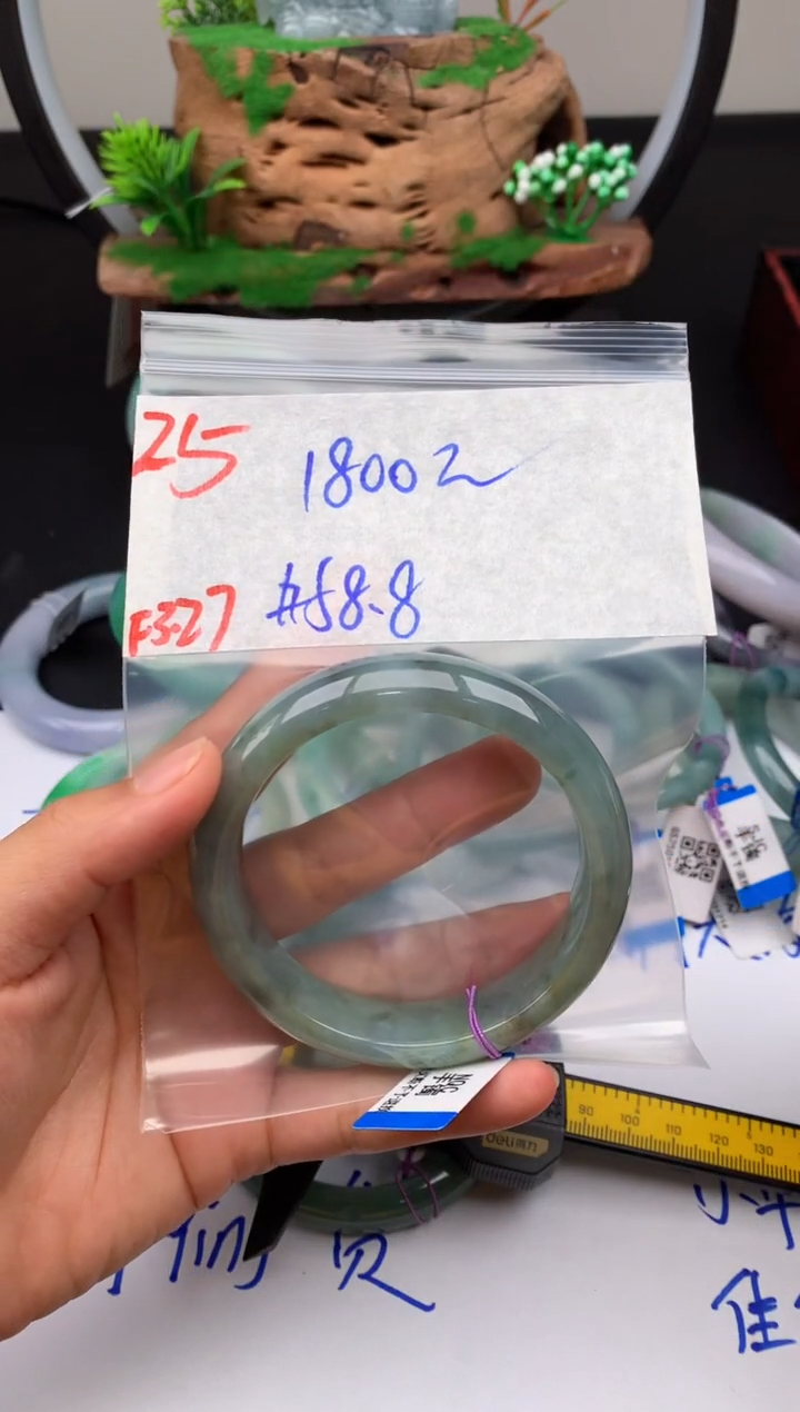 定制翡翠未镶嵌毛货需精细抛光拍一发一