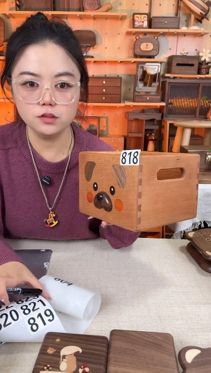 木爱***摊818号樱桃木小狗收纳筐