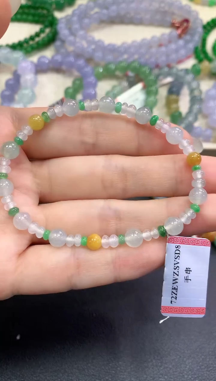【闪购商品】翡翠手串未镶嵌D6      