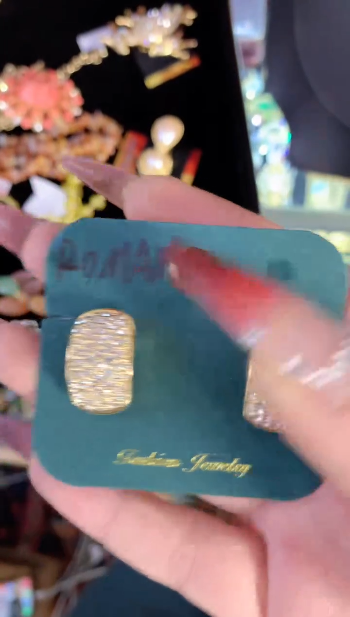 【闪购商品】瓷片楚楚中古珠宝甄选不退换