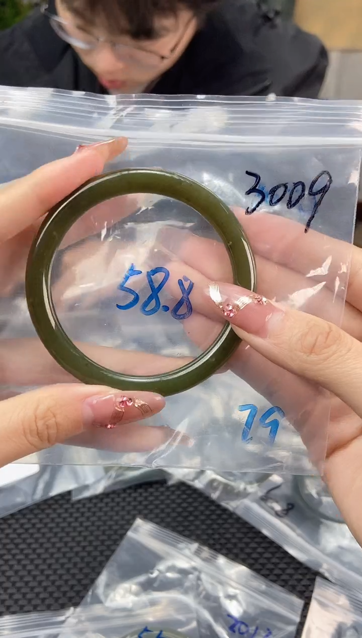 【闪购商品】和田玉手镯未镶嵌天然和田玉3009