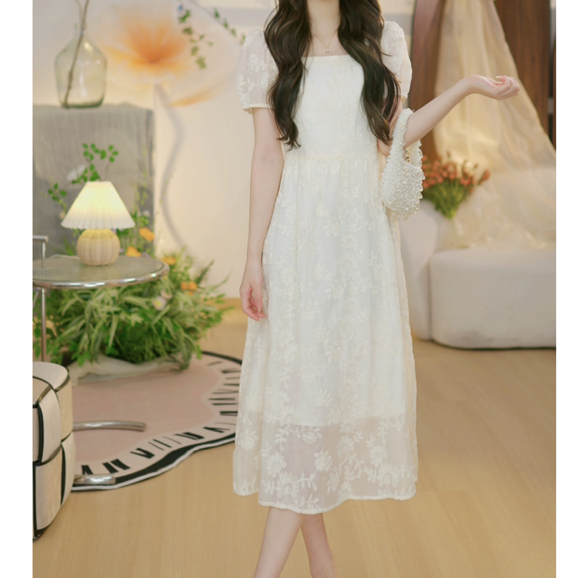 【2025X315Z】气质方领法式连衣裙高级感显瘦减龄短袖提花刺绣裙