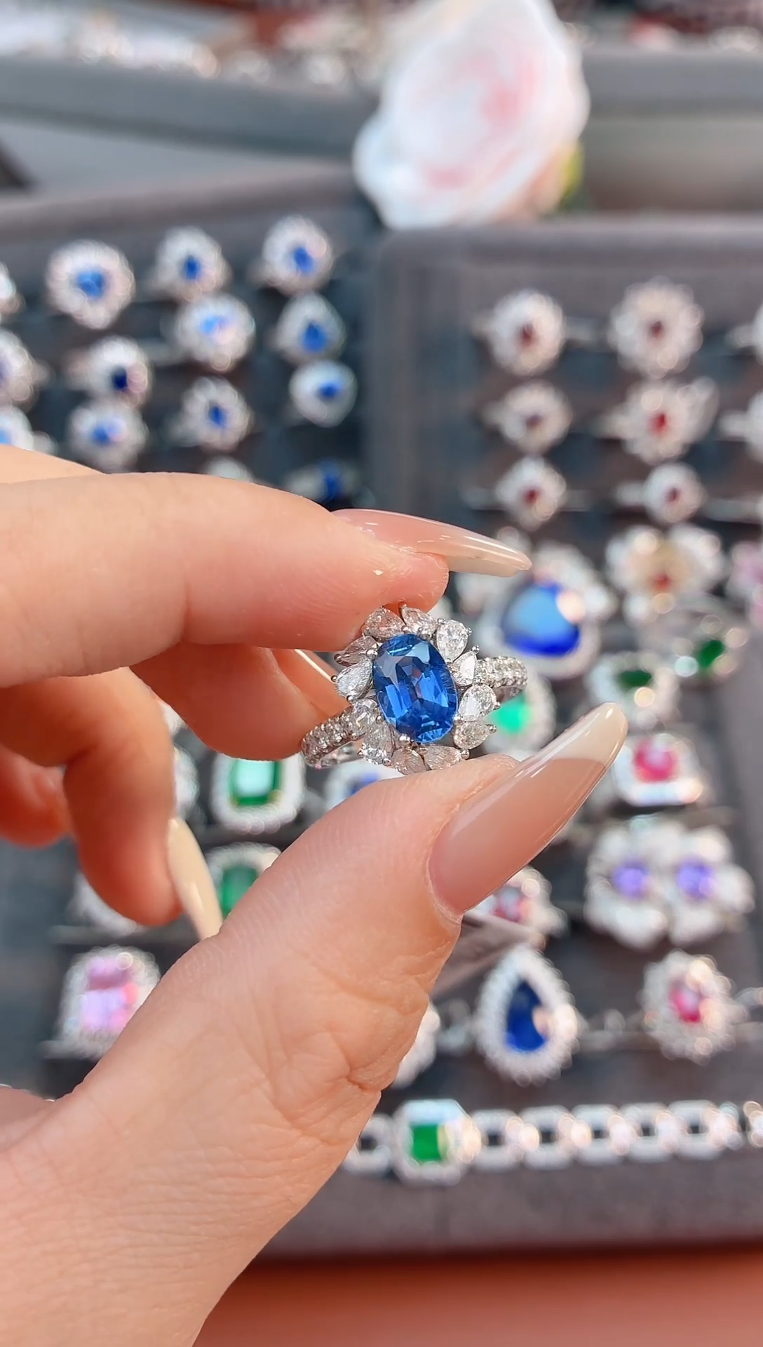 戒指蓝宝石18K金镶嵌-1.58克拉*无烧