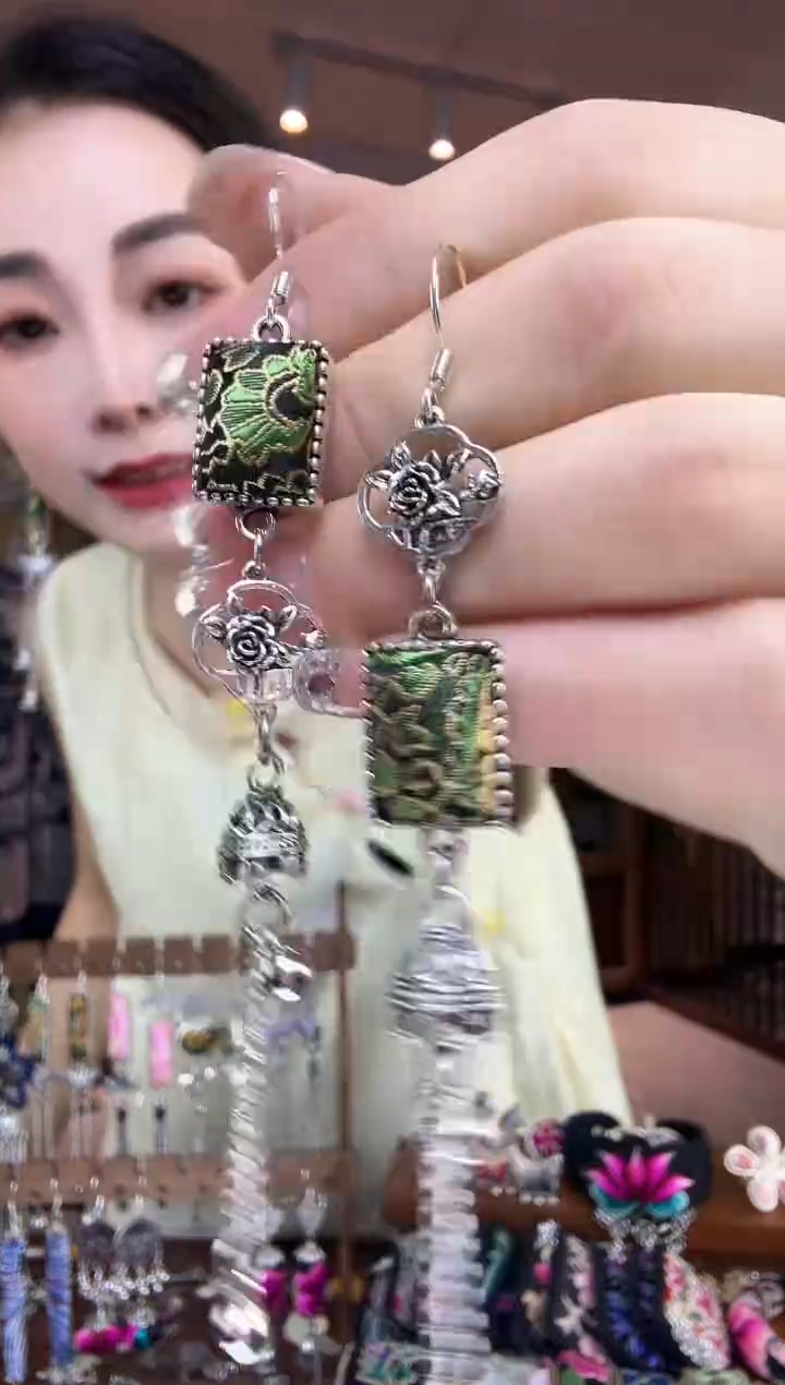 刺绣非遗刺绣民族风饰品