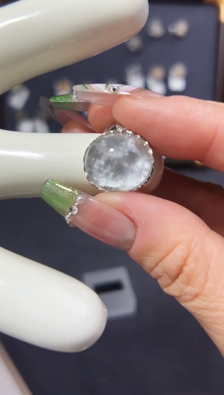 【闪购商品】水晶戒指银S925镶嵌发一（33）