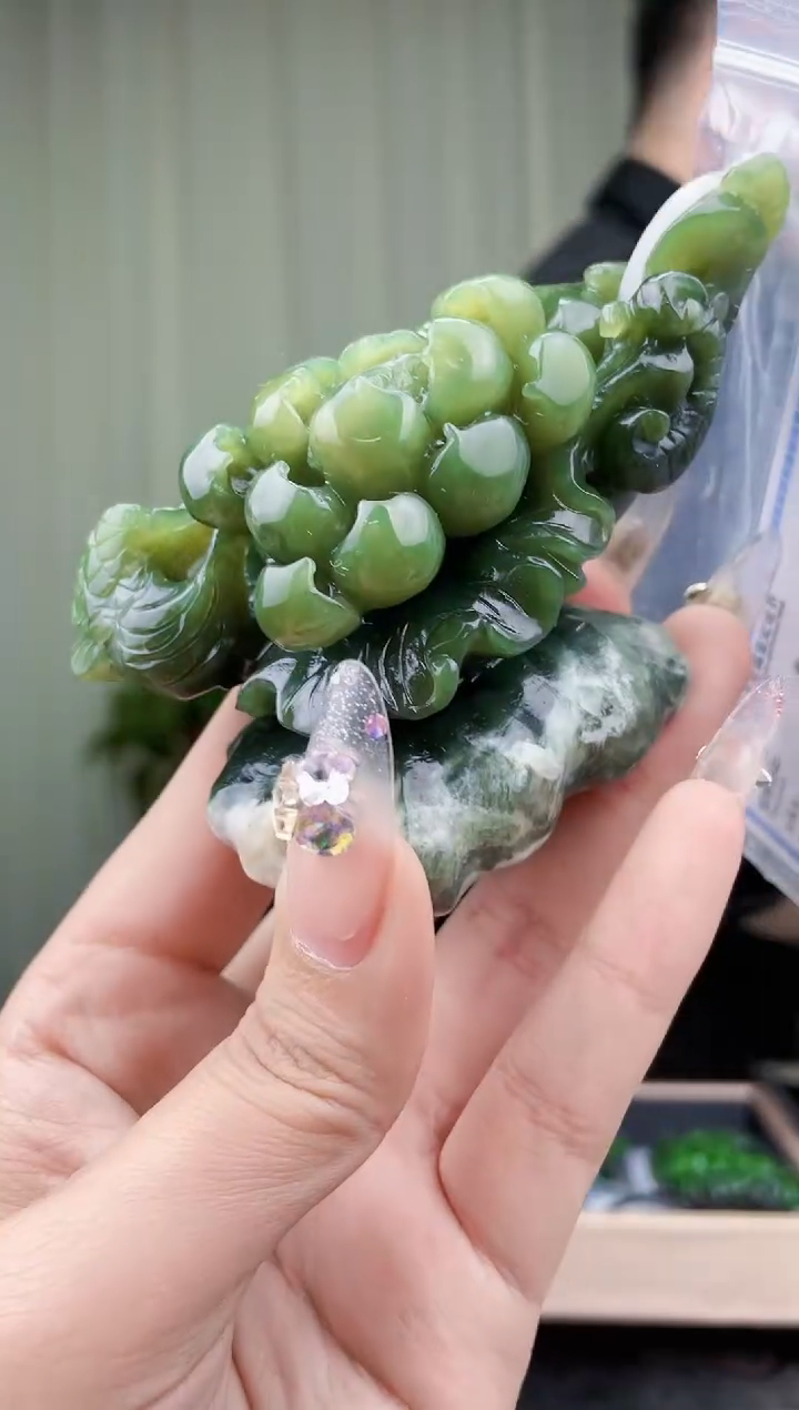 【闪购商品】和田玉挂件未镶嵌拍一发一，多样性发货！