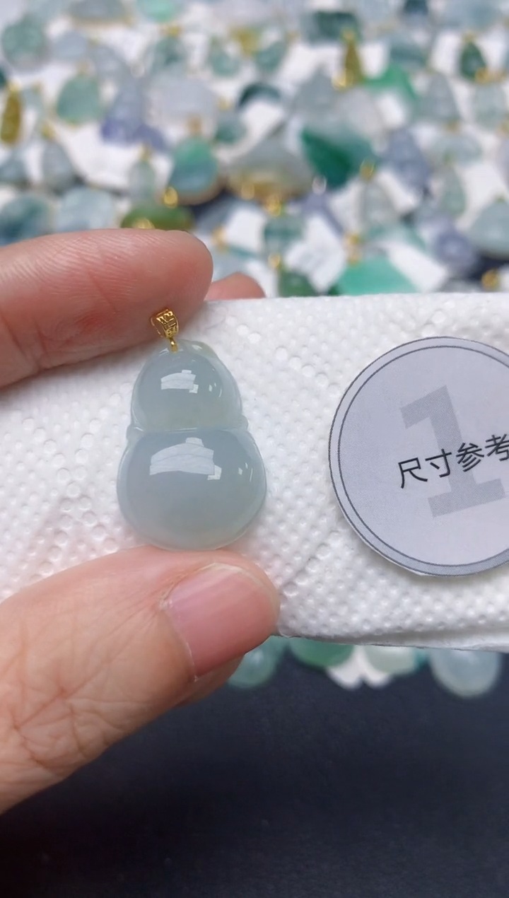 颈饰18K金镶嵌翡翠天然缅甸A货翡翠