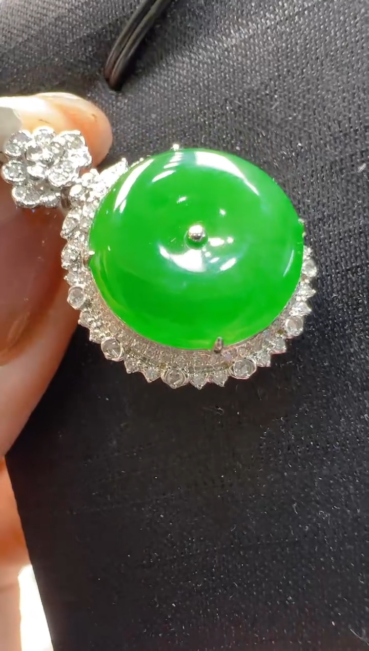 【闪购商品】翡翠吊坠(不含链)18K金镶嵌多样性团购发一件