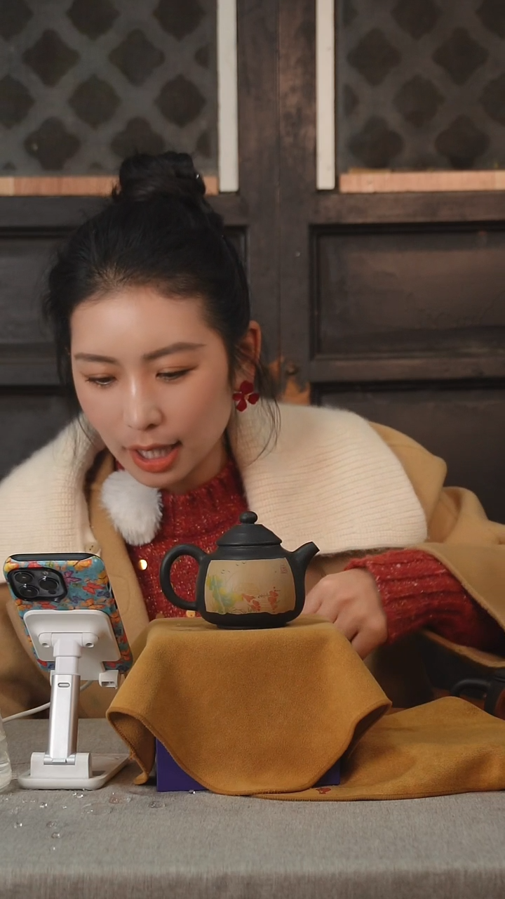 【闪购商品】壶25开窗多道刻填球孔草帽壶·190cc