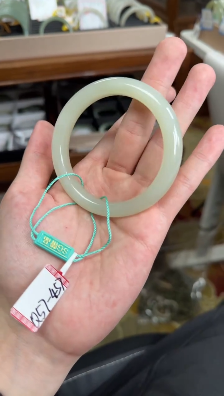 未镶嵌手镯和田玉57