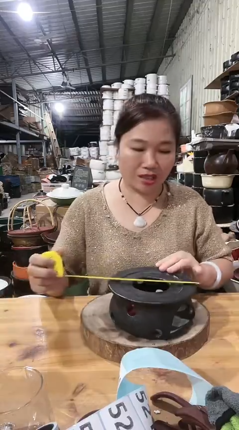 瑕疵黑色酒精炉一个