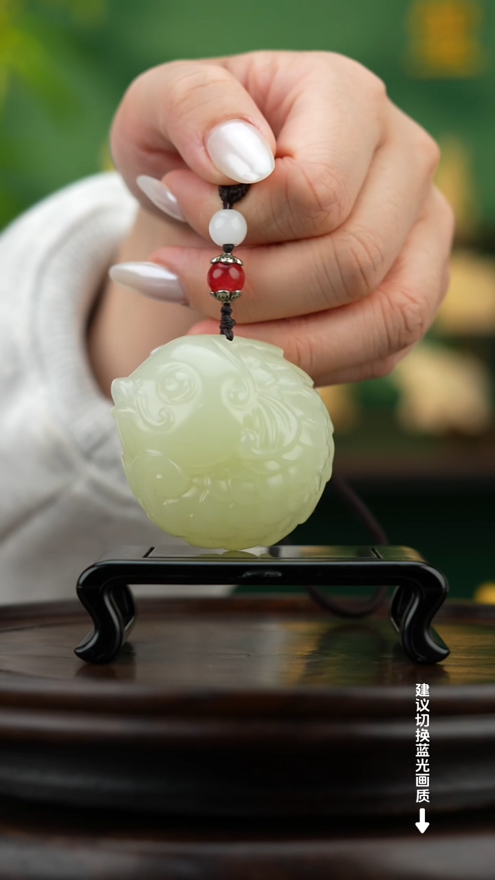 玉【年年有余】锦鲤天然玉石手把件