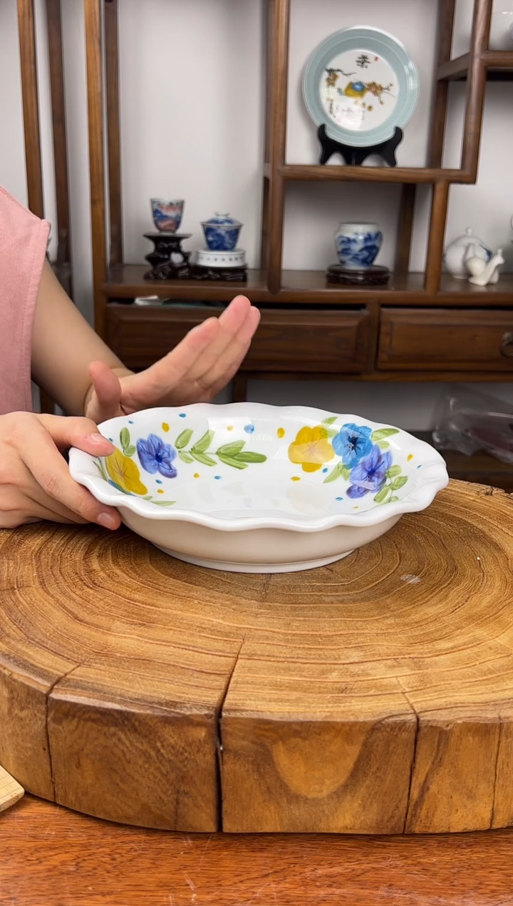 瓷片景德镇手绘釉中彩（食品级）三色花如意盘