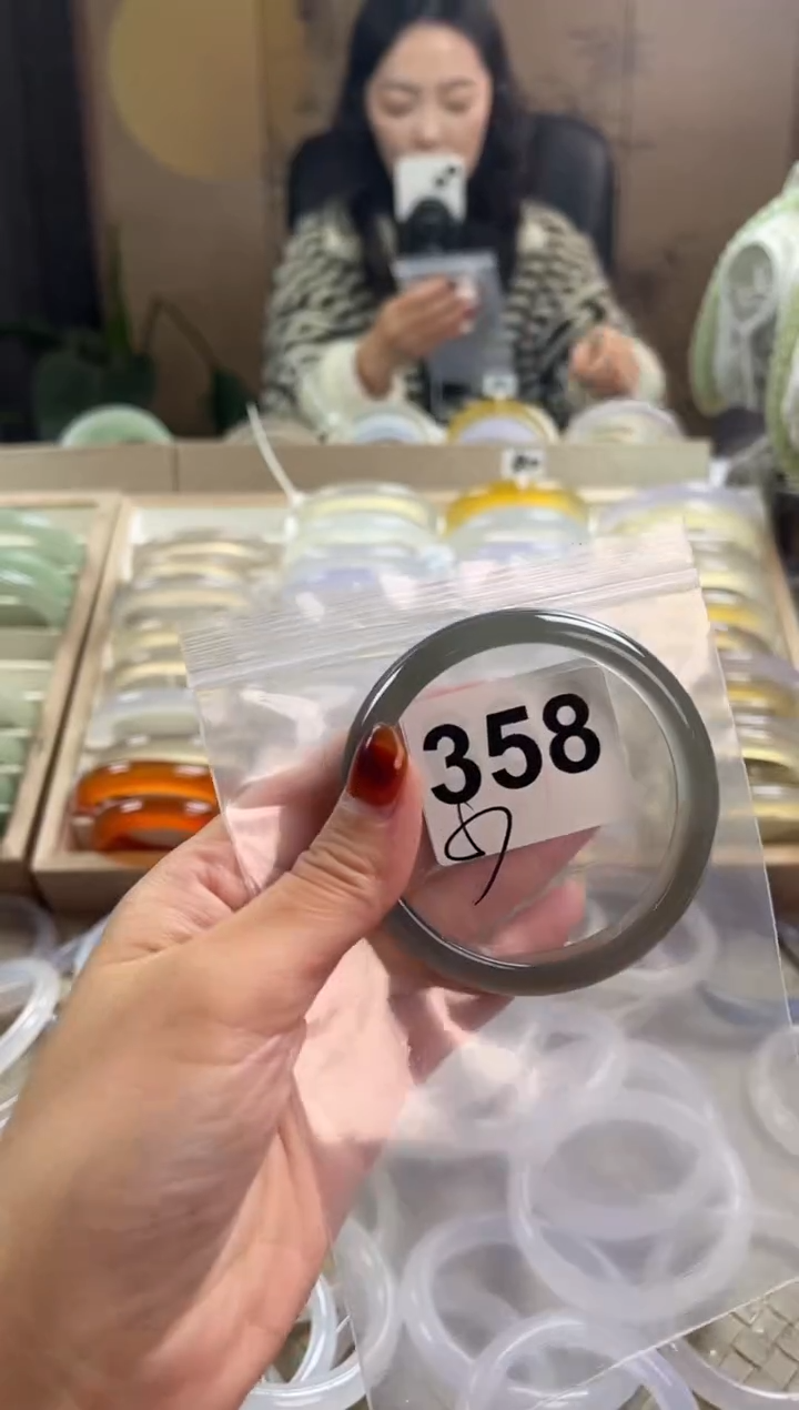 手镯玛瑙/玉髓未镶嵌358